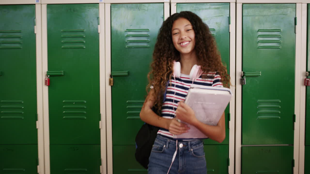 suceden grandes cosas en el instituto.