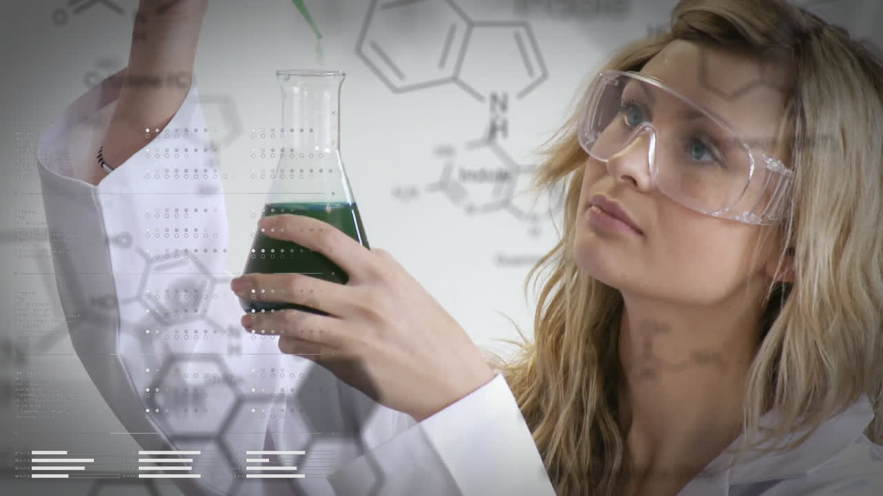 científico que trabaja en productos químicos