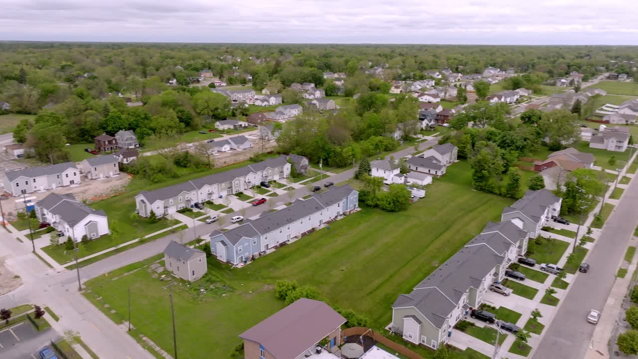 Flint Michigan Aerial Drone 360 turn