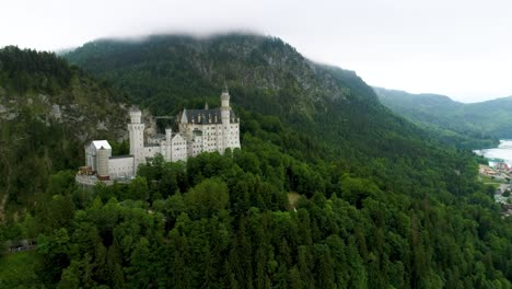 castillo de neuschwanstein alpes bávaros alemania