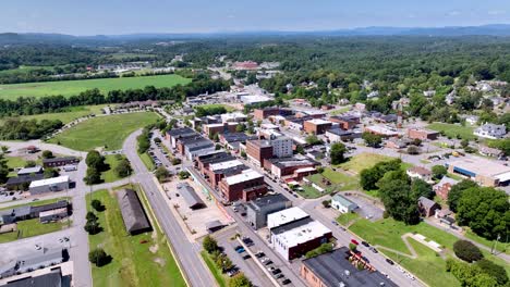 aerial-push-in-to-North-Wilkesboro-and-Wilkesboro-NC,-North-Carolina