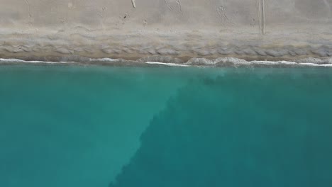 Turquoise-Sea-Waves