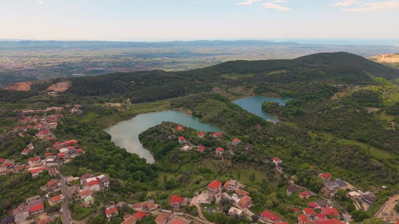 Video con drone del villaggio di Krucë in Albania