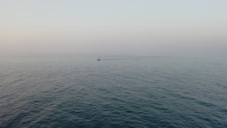 4K-Luftaufnahme---Strand-Von-Tel-Aviv---Bei-Sonnenuntergang