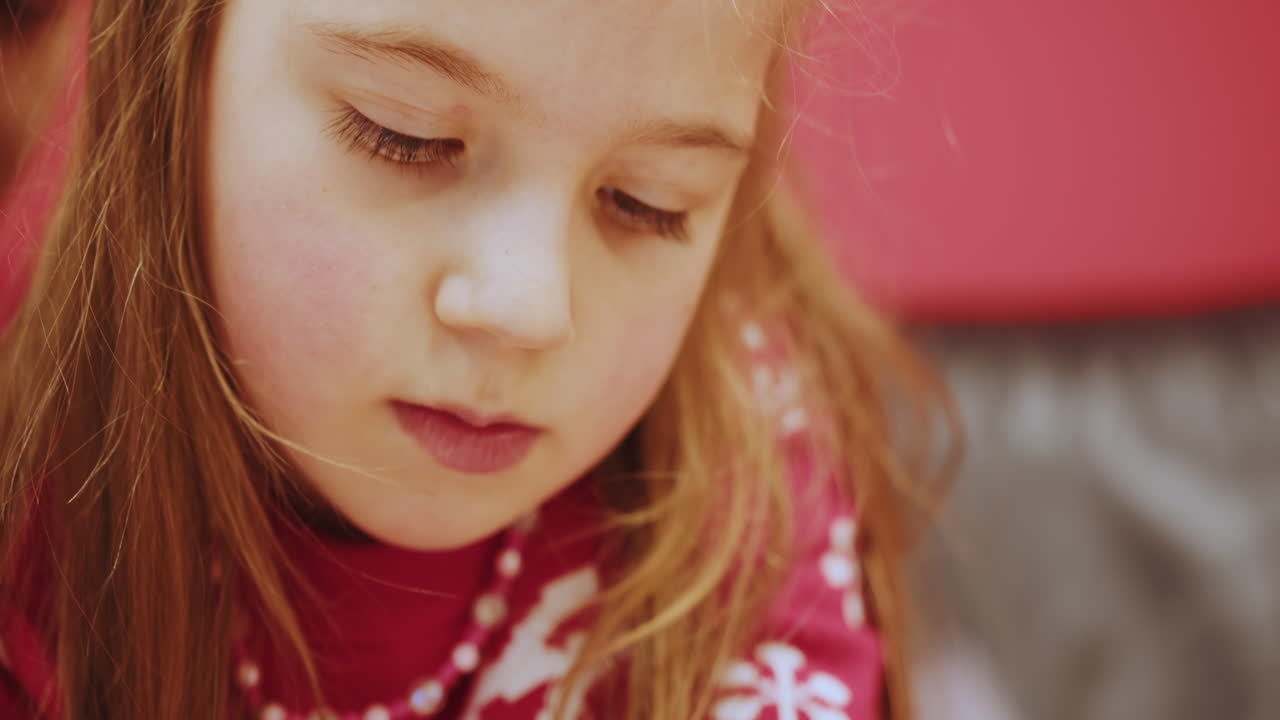 어린 소녀의 클로즈업