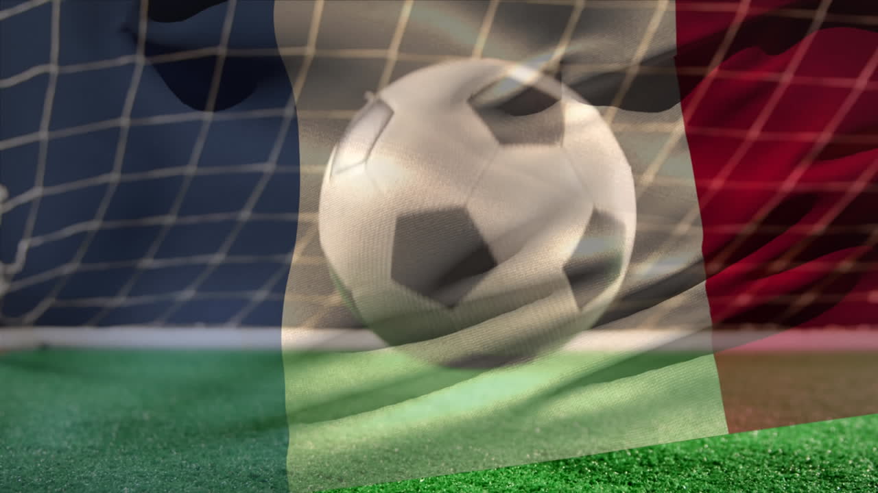 잔디 위에서 뛰고 있는 축구