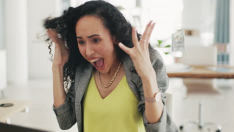 mujer de negocios, portátil y celebración por dinero en efectivo