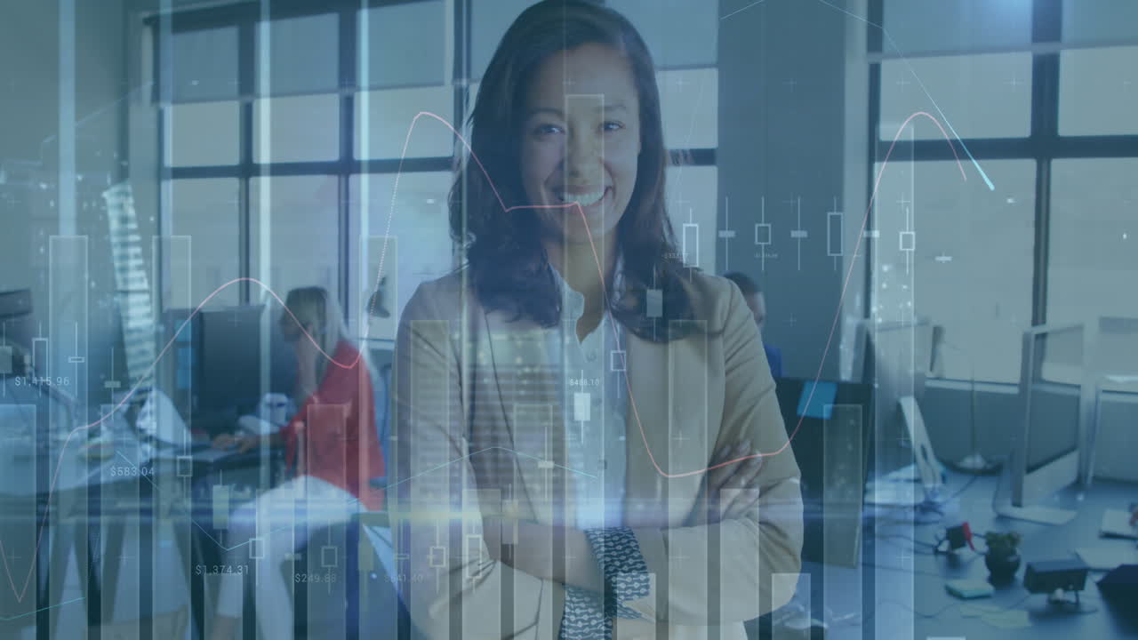 사무실에서 두 인종의 사업가에 대한 금융 데이터 처리의 애니메이션