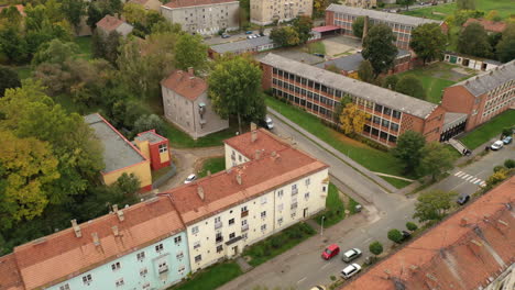 volando sobre el área de la ciudad en hungría