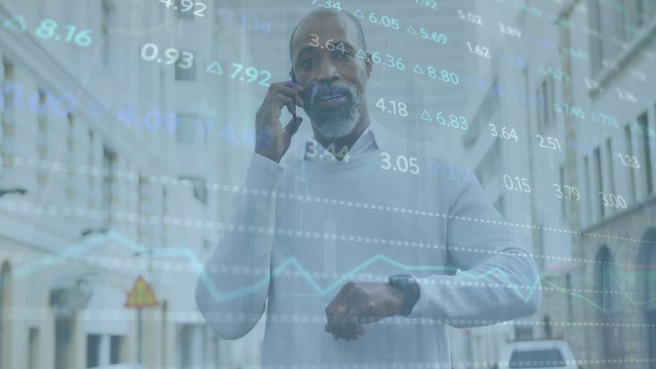 animazione dell'elaborazione dei dati su un uomo afroamericano che usa uno smartphone