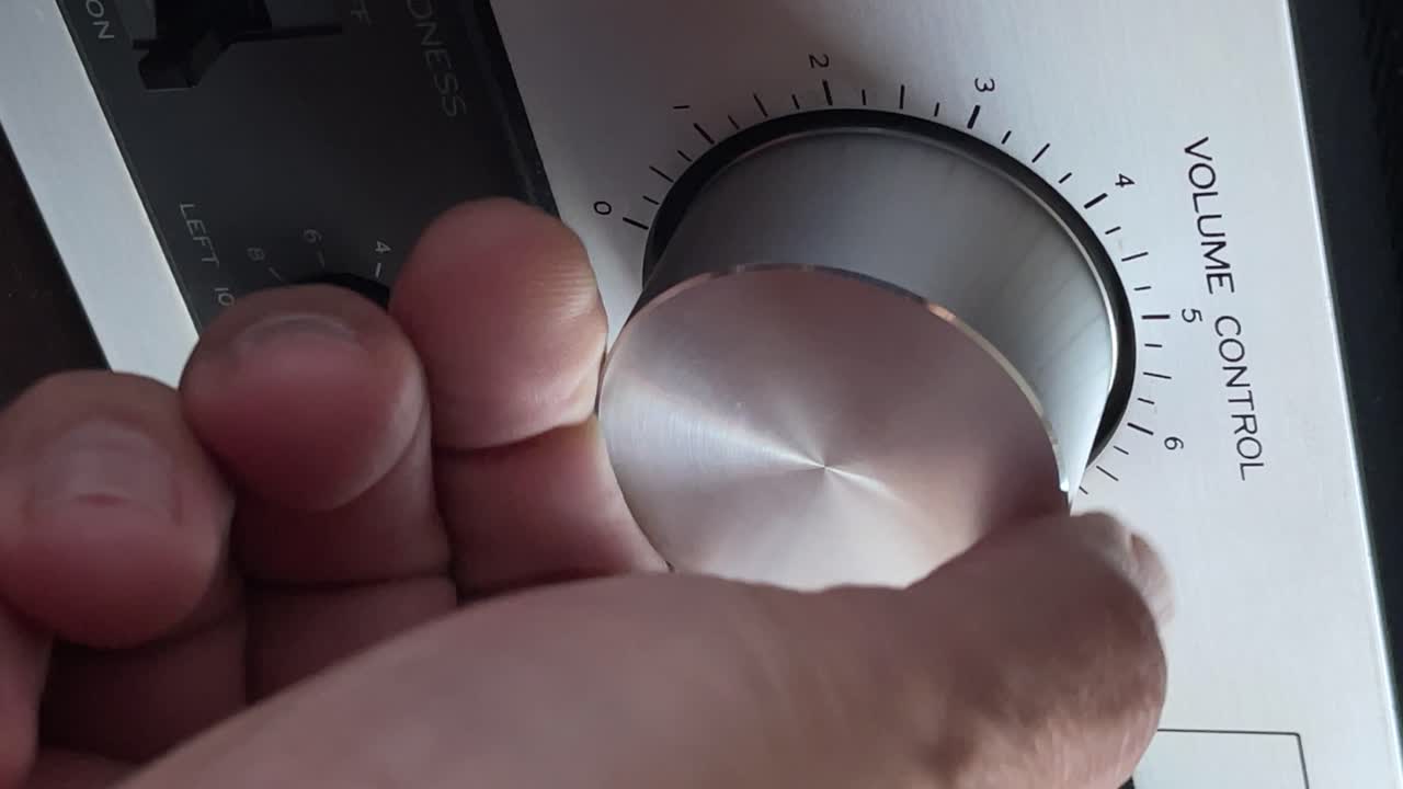 내 음악 증폭기의 볼륨 높이기