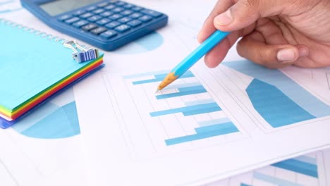 analizar los datos con gráficos y gráficos