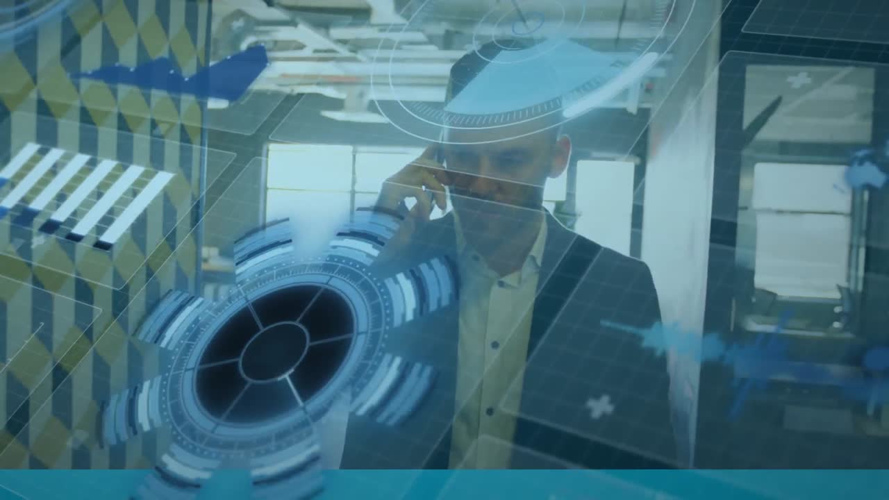 사무실에서  ⁇ 드폰으로 이야기하는 백인 남성 위의 여러 그래프, 지도 및 지구의 애니메이션