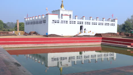templo sagrado maya devi en lumbini