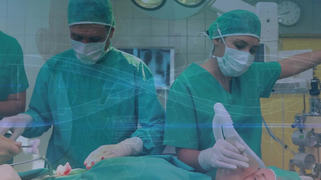 Kirurger udfører operation med overlejring af digitale medicinske data