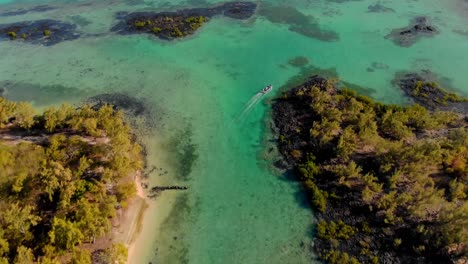 ile aux bernache on a sunny day in 4k
