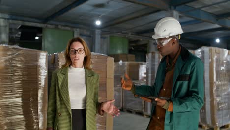 reunión de inspección del almacén