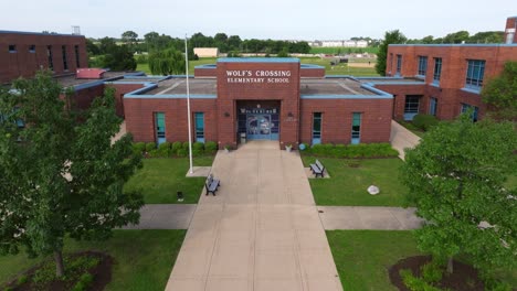 wolf's crossing elementary school exterior