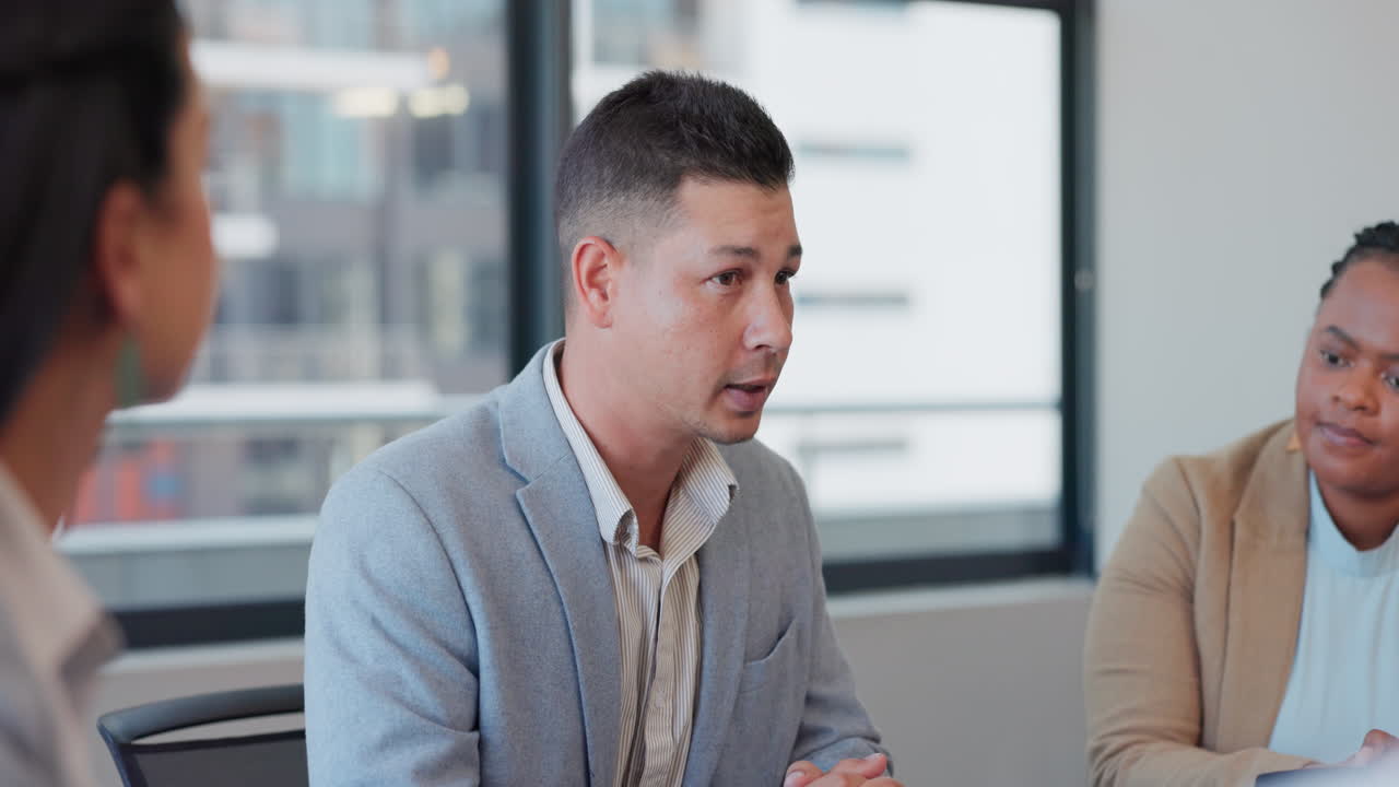 사업가, 팀워크 및 회의에서 리더