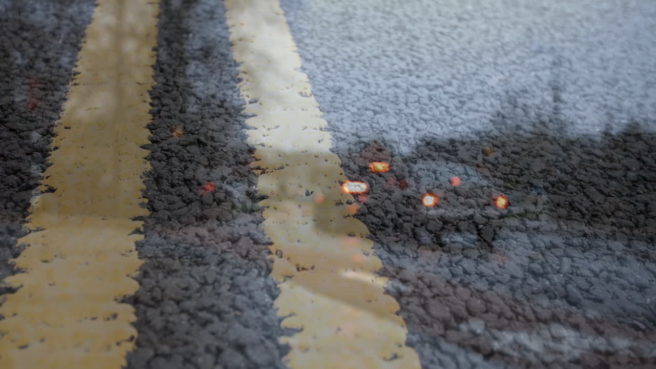 도로 위의 도로 교통의 애니메이션