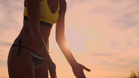 Close-up-of-volleyball-players-hands-clapping-and-clapping.-The-joy-of-victory.-Volleyball-players-celebrate-a-goal.