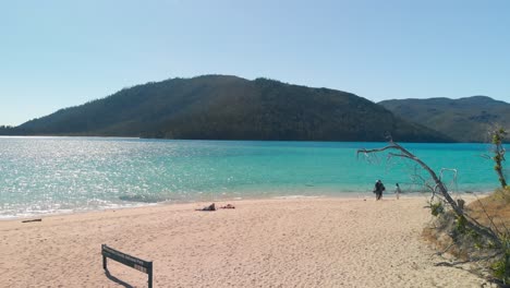 Whitehaven-Beach,-Hill-Inlet-And-National-Park-At-Whitsunday-Island-In-Queensland,-Australia