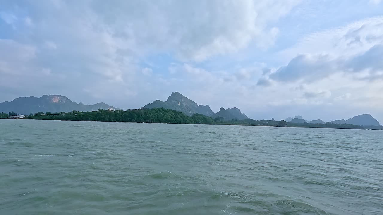 해안 산악 풍경