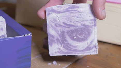 jabón orgánico de lavanda, coco y aceite de oliva