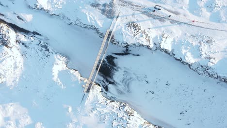 Famous-tourist-attraction-in-Iceland,-bridge-between-continents,-aerial