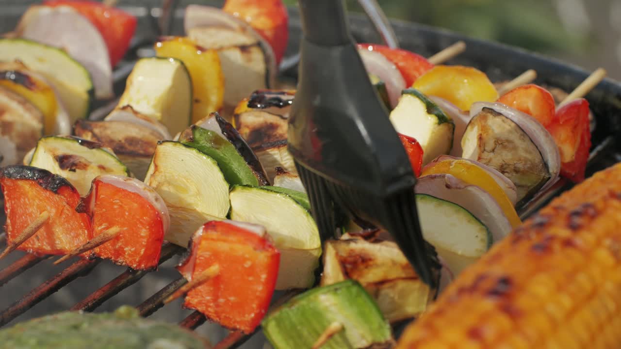 Spiccioli di verdure alla griglia al barbecue
