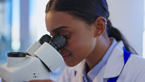 ciencia, descubrimiento y mujer científica