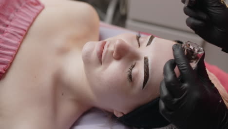 eyebrow microblading procedure
