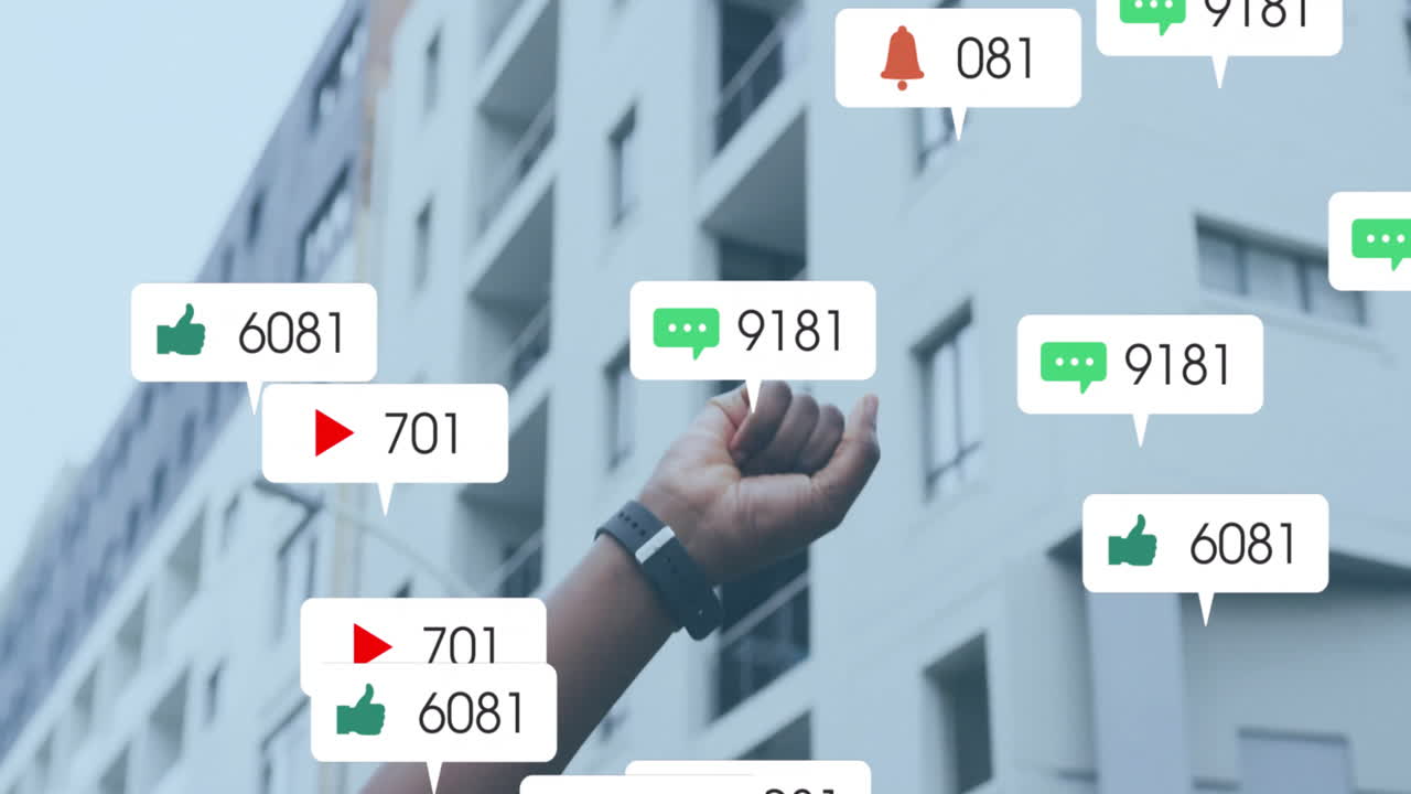 스마트워치를 사용하는 아프리카계 미국인 남성에 대한 아이콘 및 데이터 처리의 애니메이션