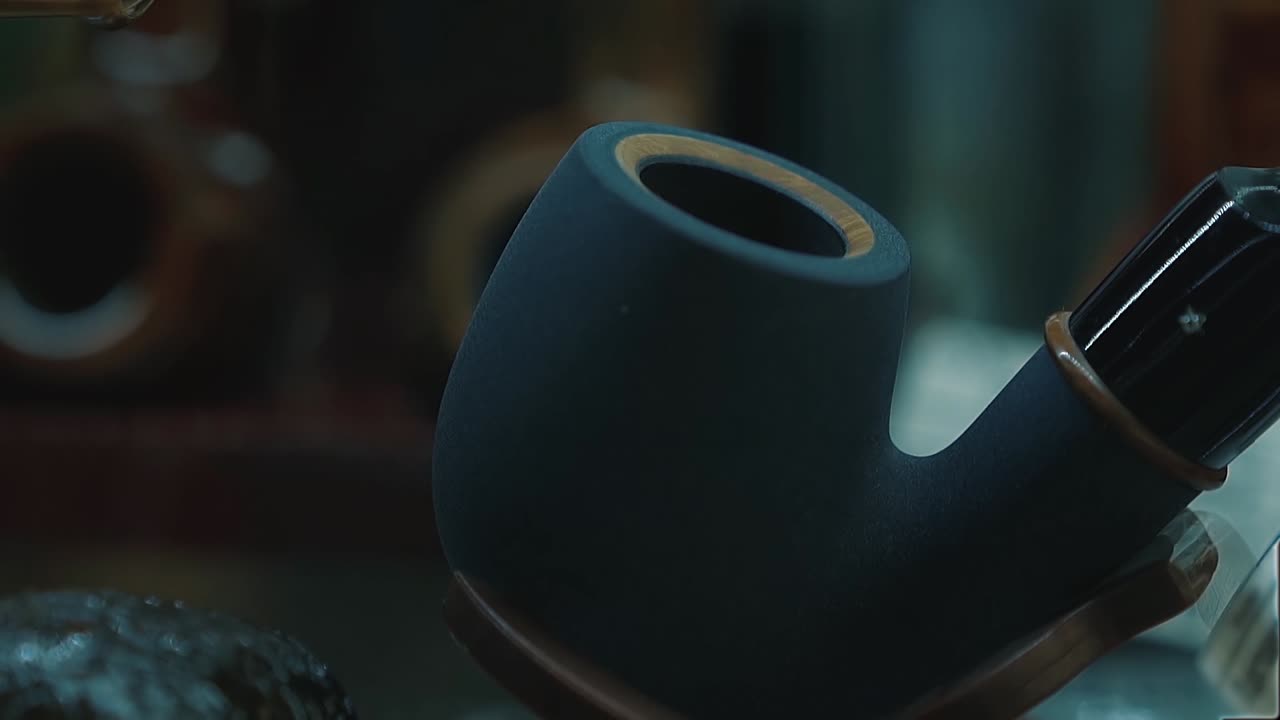 담배를 피우기 위한 튜브 느린 동작