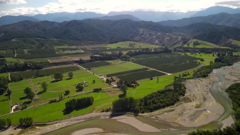 Tapawera-Landscape-With-Hops-Farm,-Mountain,-Valley,-And-Motueka-River-In-New-Zealand