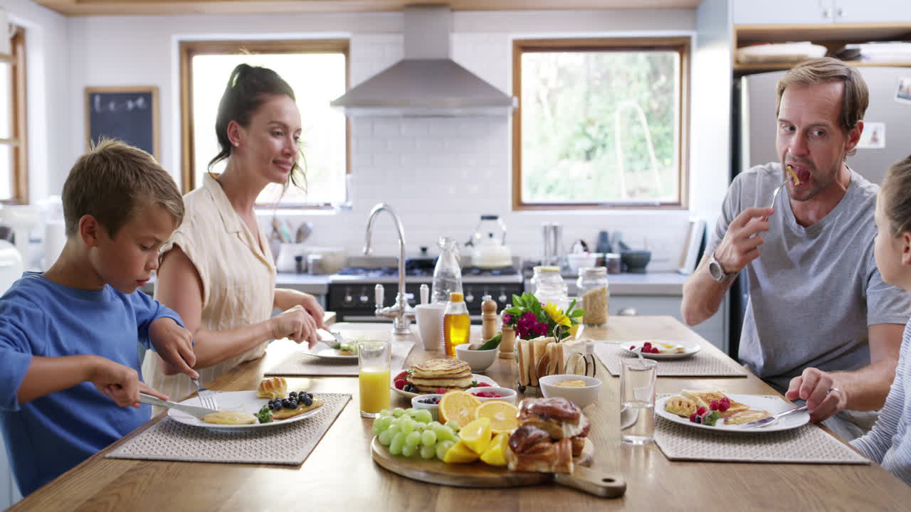 아침 식사는 하루 중 가장 좋아하는 시간입니다.