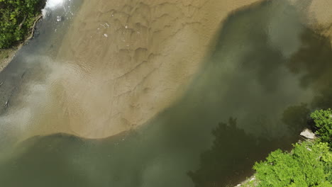 Overhead-View-Of-Unspoiled-River-Stream-Near-Oronoco-In-Olmsted-County,-Minnesota,-United-States