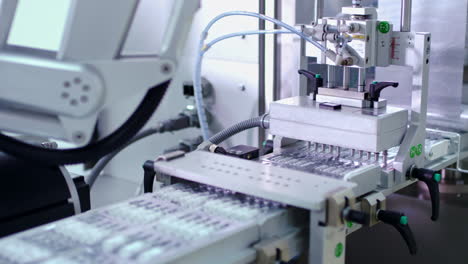 Automated-production-line.-Medical-ampoules-on-pharmaceutical-manufacturing-line