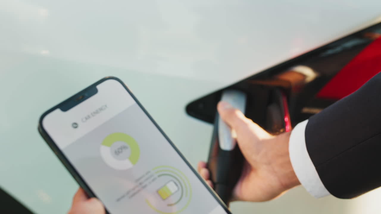 cargar un vehículo eléctrico con una aplicación para teléfonos inteligentes