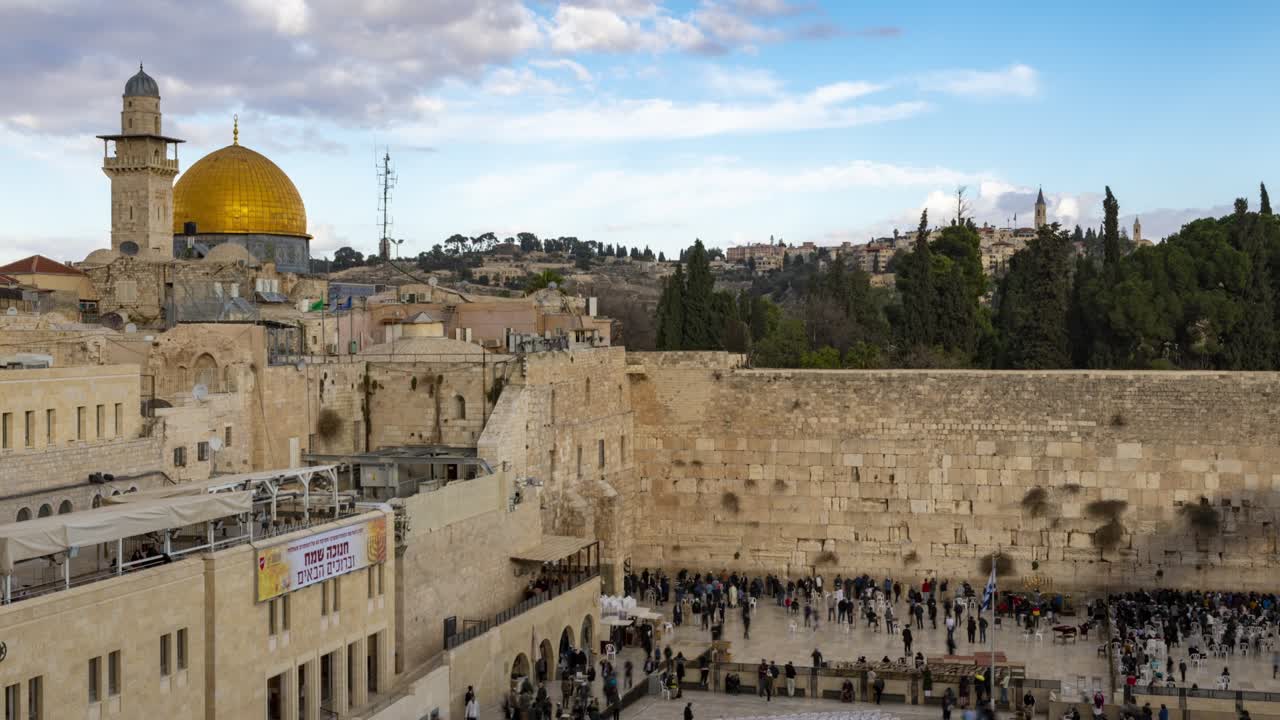 Time lapse of The Dome of the Rock on the temple mount, and the western wall in Jerusalem, Israel
