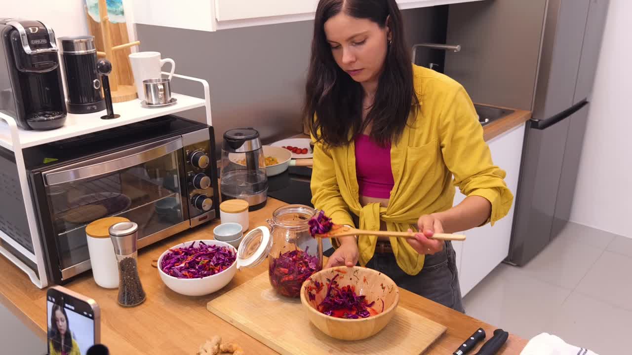 Making Delicious Red Cabbage Kimchi