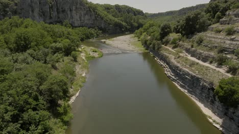 ardeche río valle garganta francia hermosa vista aérea verano