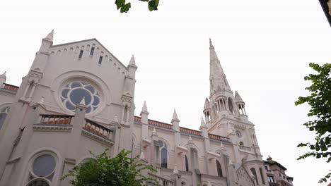 Iglesia-De-San-José-De-La-Montaña-En-Bilbao,-España