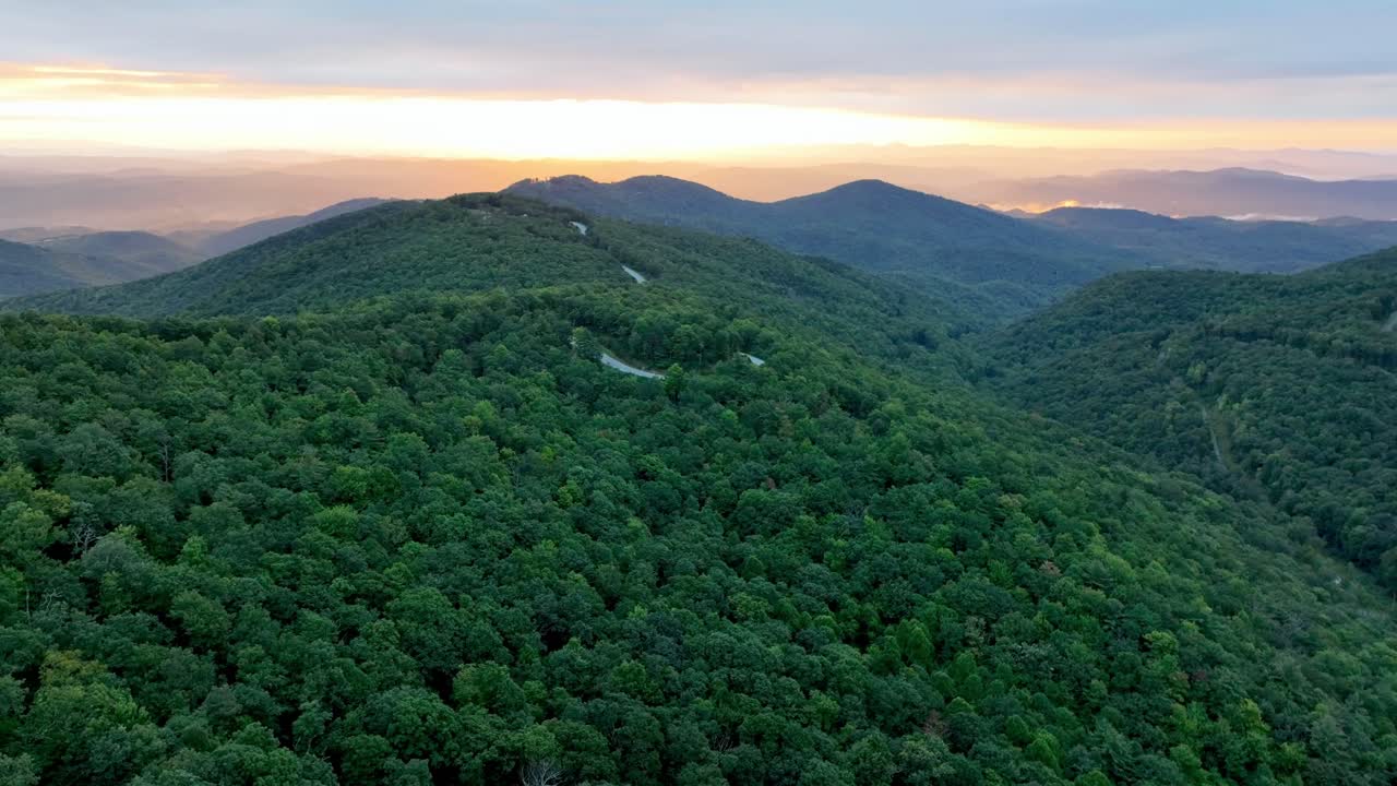 부인 nc, 노스 캐롤라이나 근처의 아팔라치아 장면