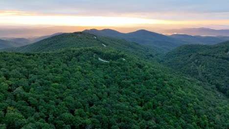 Luftaufnahme-Der-Appalachia-Szene-In-Der-Nähe-Von-Boone,-North-Carolina,-North-Carolina