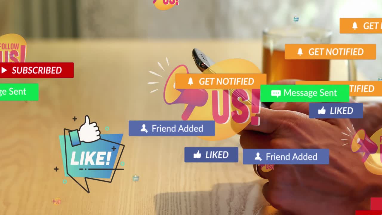 스마트 폰을 사용하는 사람 위에 디지털 아이콘을 가진 배너에 대한 소셜 미디어 텍스트의 애니메이션