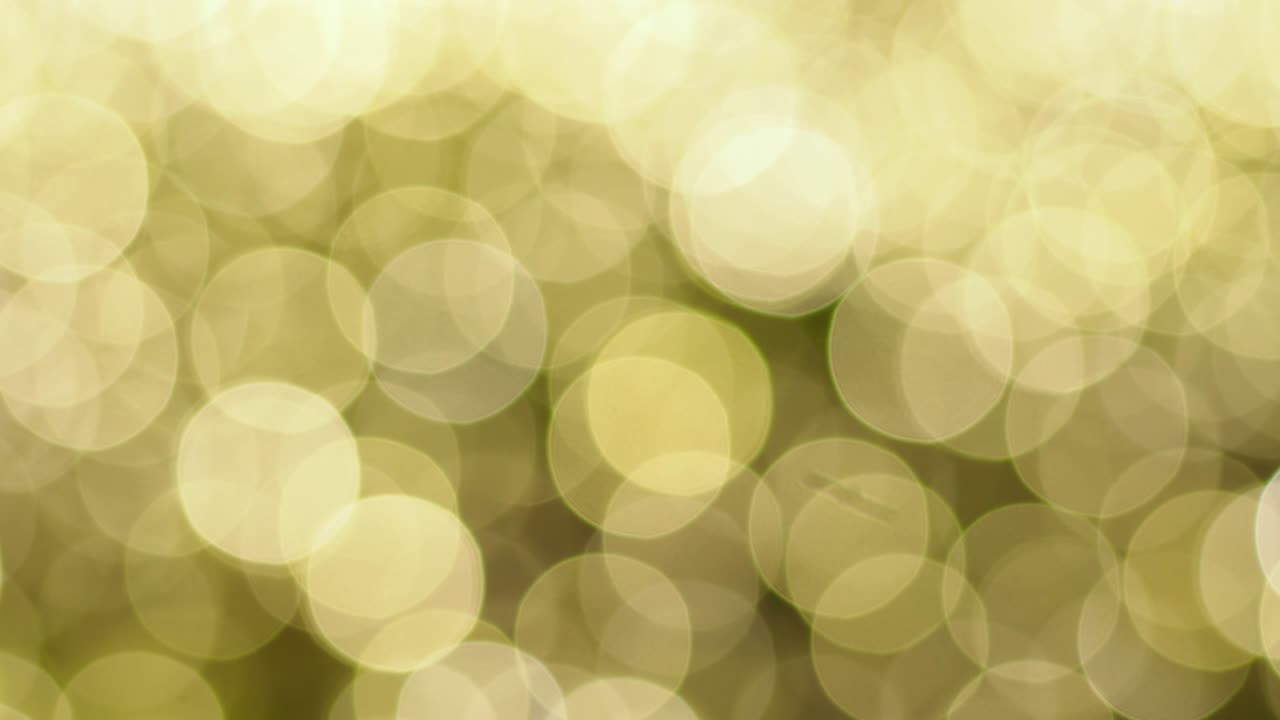 enfoque borroso de la luz en fondo negro de la lámpara en la noche en navidad antes del año nuevo 2018 tan hermosa fiesta romántica