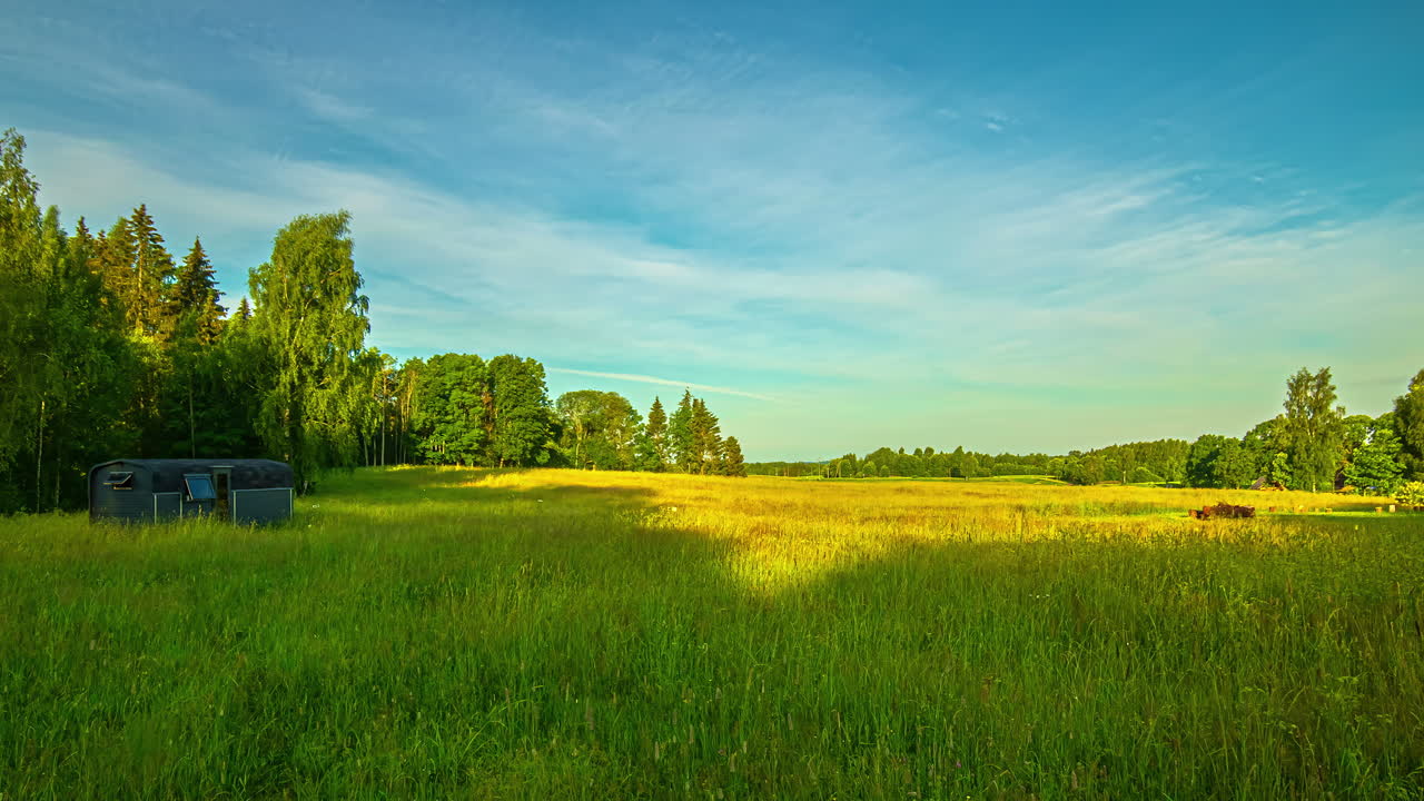 낮부터 밤까지 활기찬 24시간 타임랩스