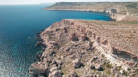 Malta,-Costa-Aérea-Que-Revela-La-Costa,-Acantilados