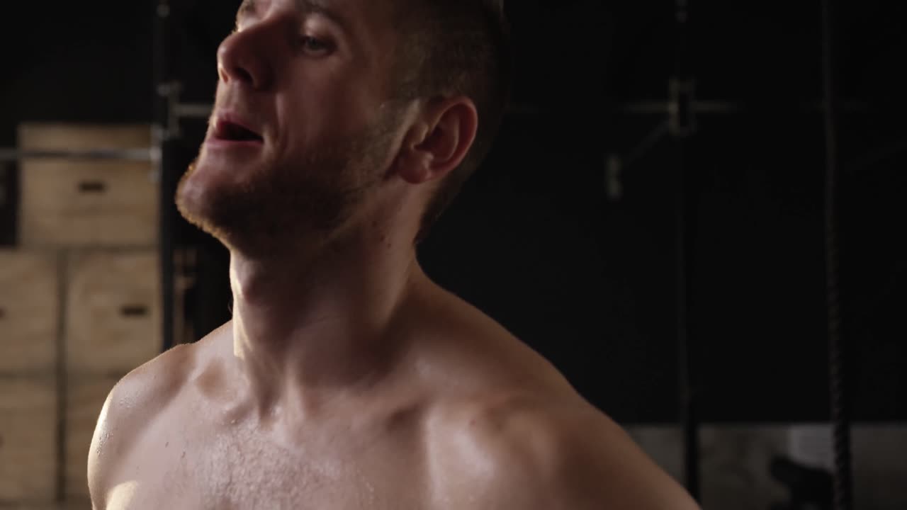 체육관 에서 크로스 트레이닝